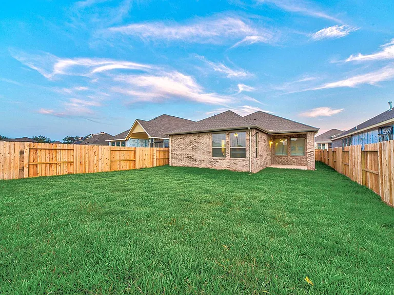 8719 Fox Trail Dr — Photo 5