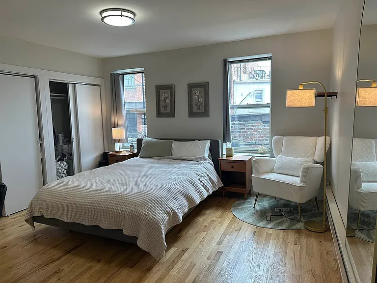 245 S 1st St #1R — Photo 16