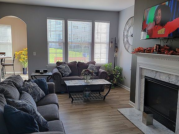 2nd image of 23 Indian Field Dr