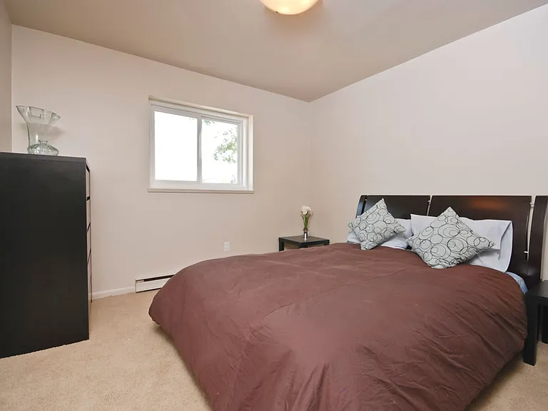 111 Grey St — Photo 5
