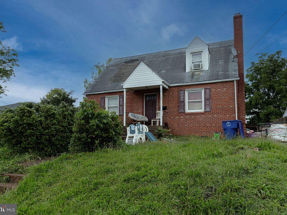 2nd image of 227 Manassas Ave