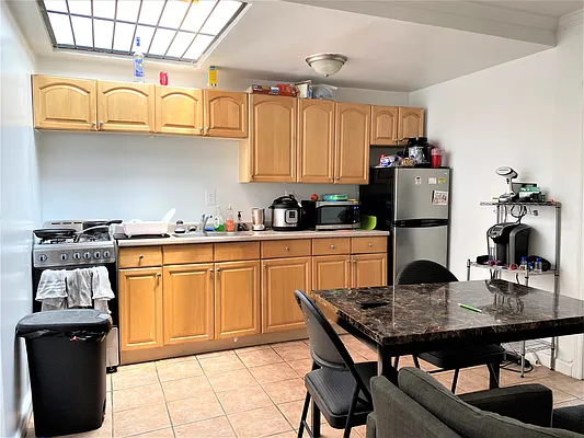 Rented by Douglas Elliman | media 31