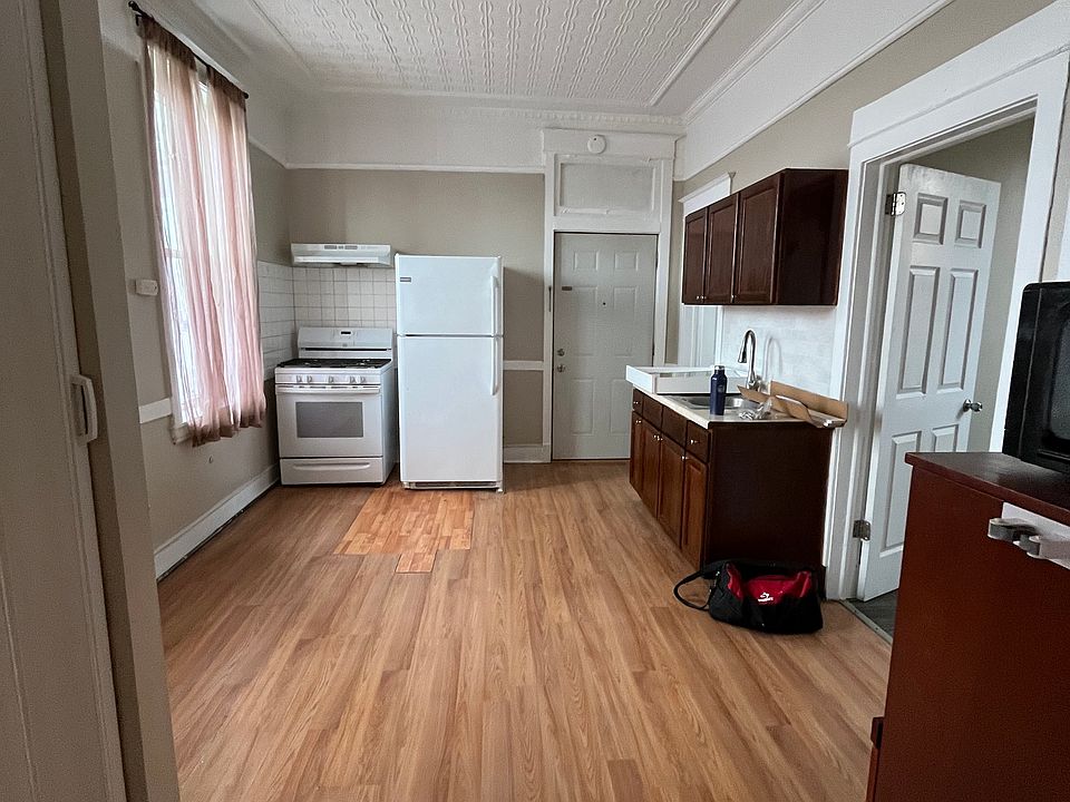 1st image of 2417 S Albany Ave