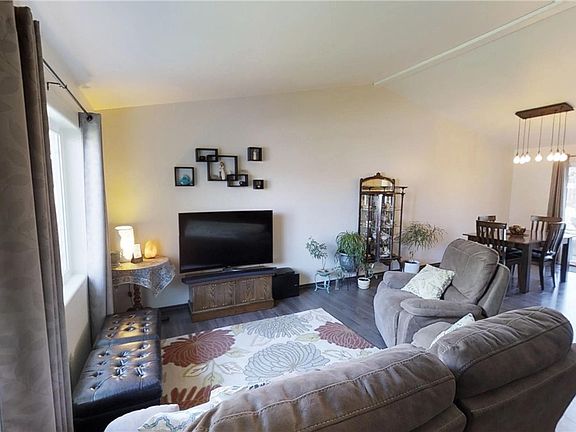 5th image of 1709 E Wildcat Ln