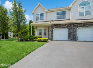 15 Thistledown St, Tinton Falls, NJ 07753