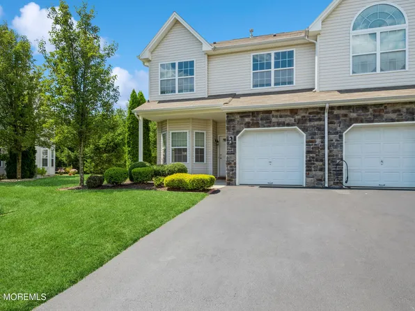 15 Thistledown Street, Tinton Falls, NJ 07753