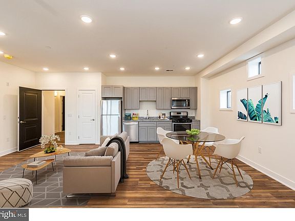 4th image of 2411-19 Kensington Ave #403