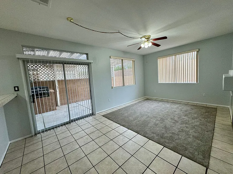 2581 Silver Shadow Dr — Photo 9