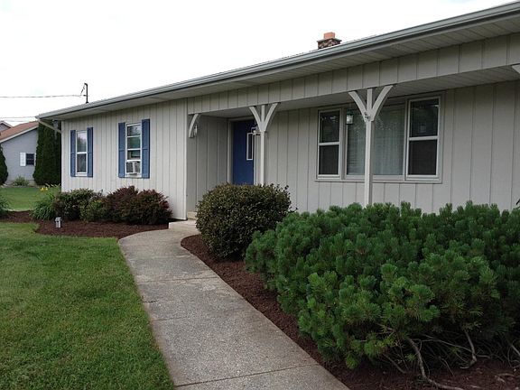 Front of House 3