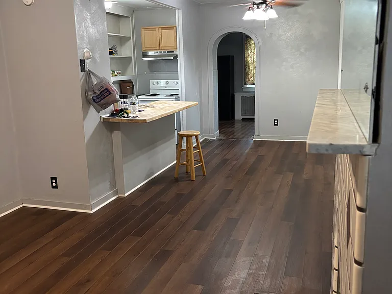 815 Ridge St — Photo 1