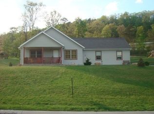 730 E Guardlock Dr, Lock Haven, PA 17745