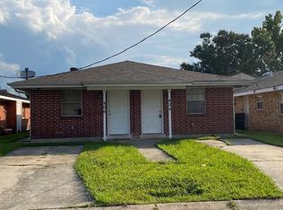 408 W Celestine St, Chalmette, LA 70043