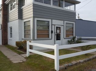 933 Pecan Point Rd, Norfolk, VA 23502