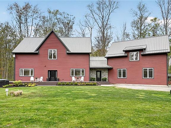 4th image of 815 Tice Rd