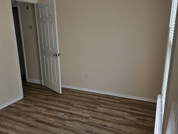 4th image of 3927 Highridge Dr SW #A