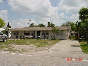 2nd image of 316 Briarwood Rd