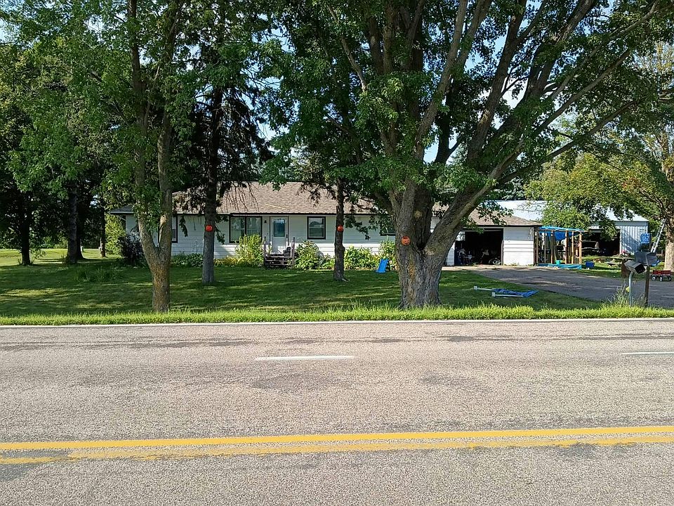 1st image of 1062 Harrison St W