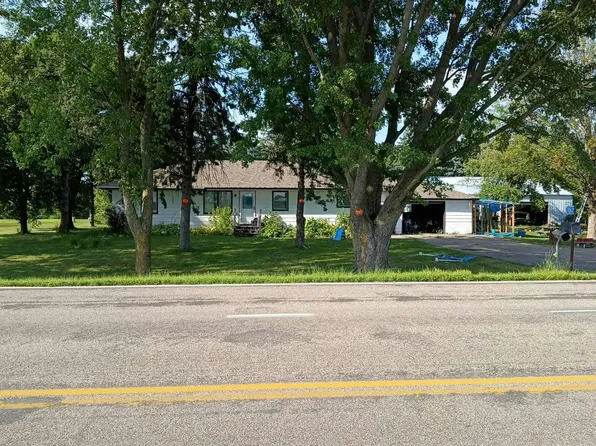 1062 Harrison St W, Annandale, MN 55302