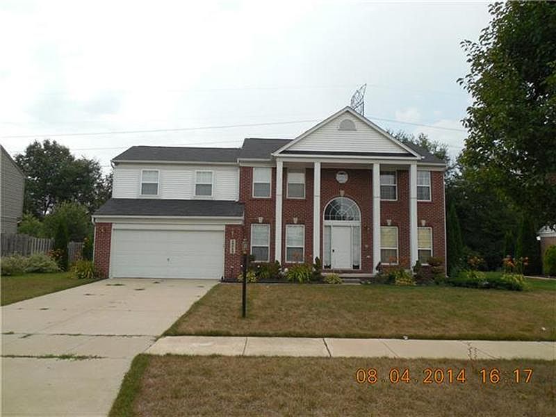 1st image of 15542 Pebblebrook Dr #39