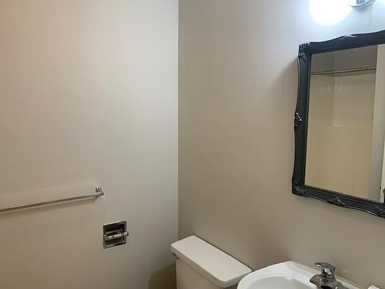 1116 S Park Ave — Photo 6