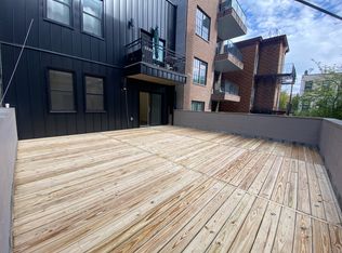 92 Norman Ave #2B, Brooklyn, NY 11222