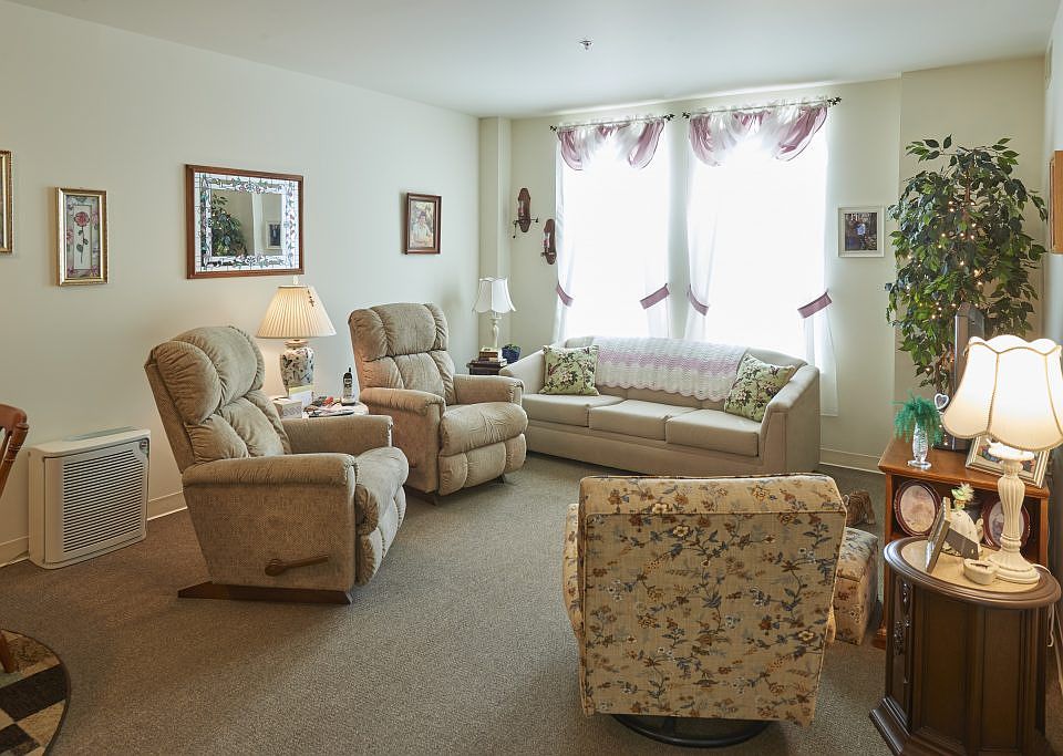 1st image of 443 W High St #12046243