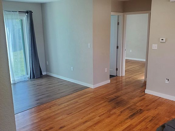 2nd image of 1780 W Beekman Pl
