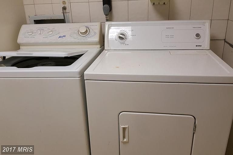 2nd image of 2335 Woodberry Dr