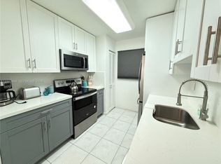201 178th Dr APT 223, Sunny Isles Beach, FL 33160