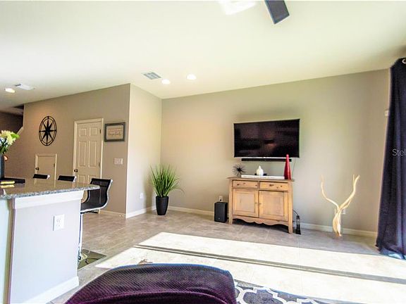 4th image of 7110 Summer Holly Pl