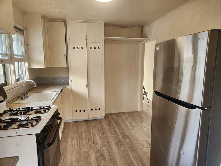 1425 Middle St #G2 — Photo 8