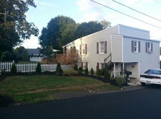 41 Hubbard Pl, Hamden, CT 06517