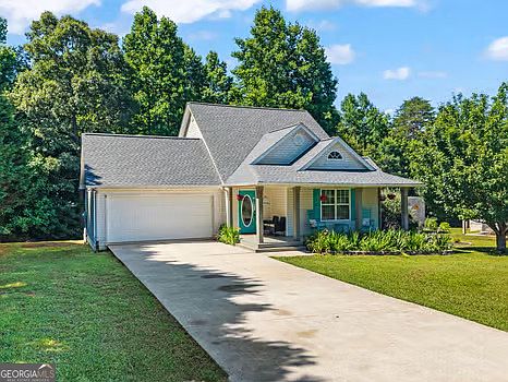 2nd image of 155 Nickel Creek Dr