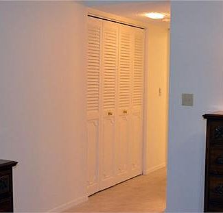 4th image of 835 18th St APT 405