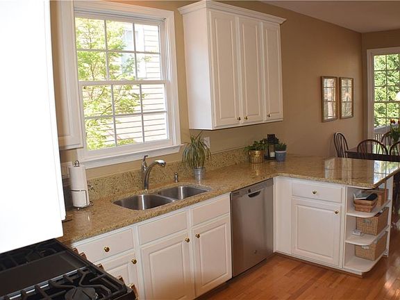 5th image of 3087 Monarch Pine Dr
