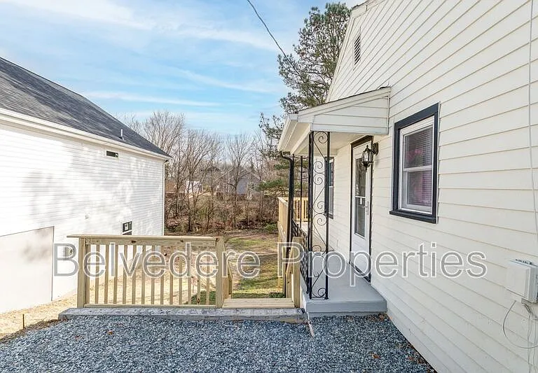 709 Langford Ave — Photo 4