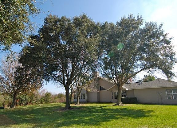 4th image of 829 Oakwood Dr