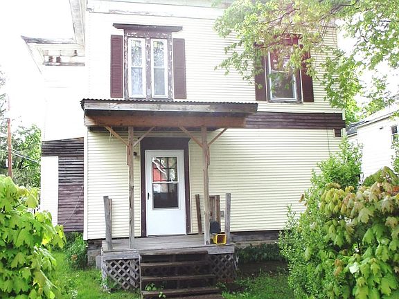 3rd image of 22 Fonda Ave