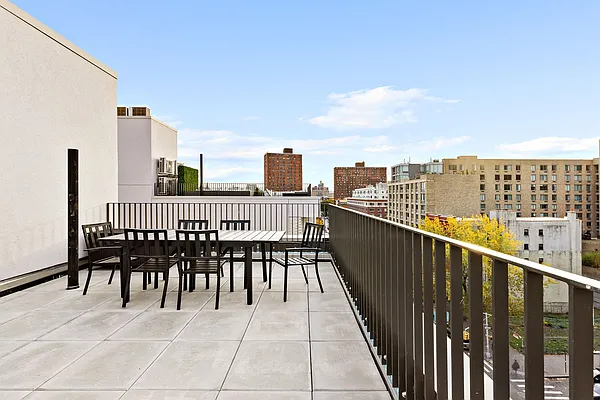 Rented by Compass | media 10