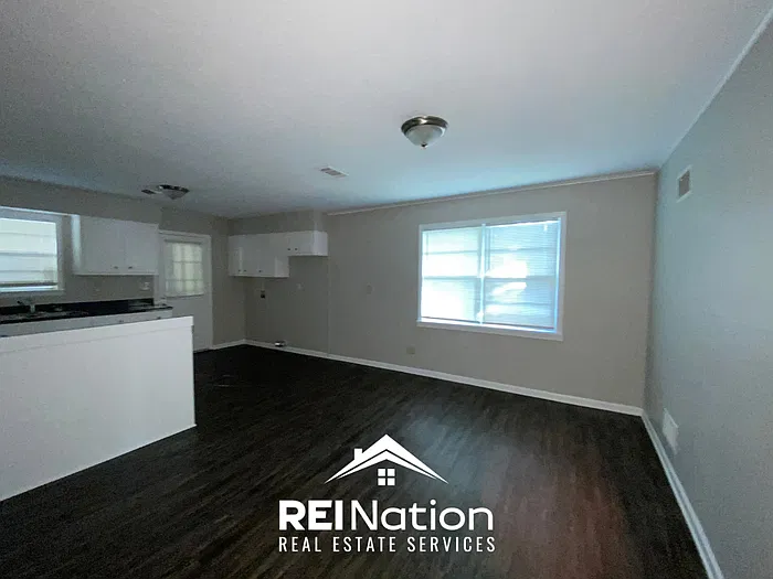 3 bed, 1.5 bath, 1092 sqft, $1,395 — Photo 4