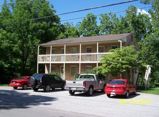 97 College Dr APT 3, Daleville, VA 24083
