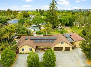 1614 Peterson Ln, Santa Rosa, CA 95403