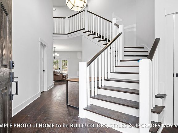 5th image of 212 Hereford Blvd