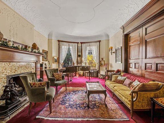 3rd image of 349 W End Ave APT 2