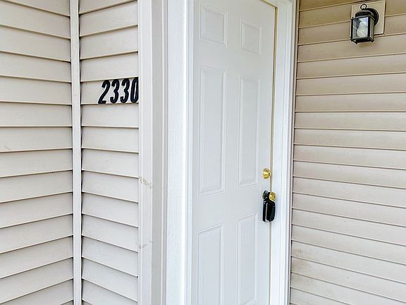 4th image of 2330 Edison Dr