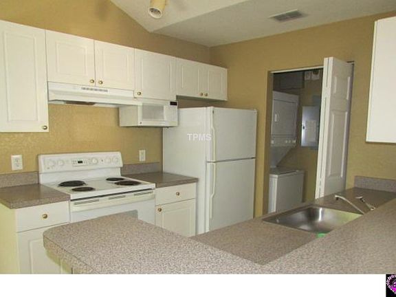 3rd image of 854 Grand Regency Pt #200