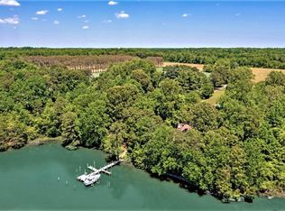 418 Leatherneck Ln, Lancaster, VA 22503