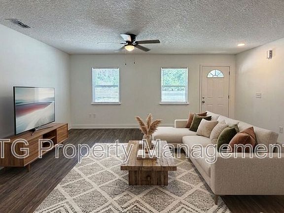 4th image of 1756 Lane Ave S #1