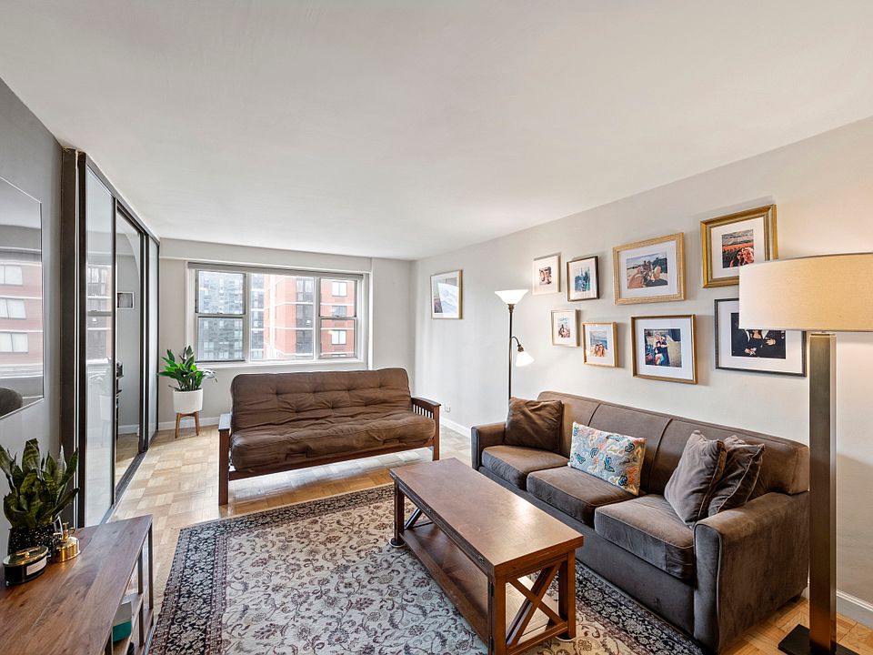 1st image of 300 E 40th St APT 25S