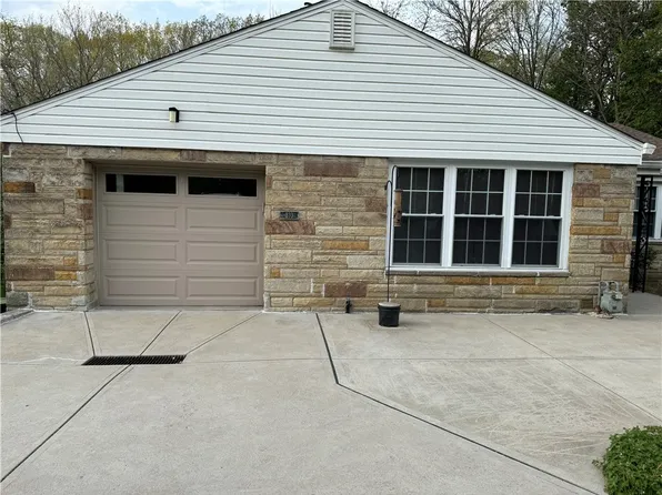 310 Maytide St, Pittsburgh, PA 15227